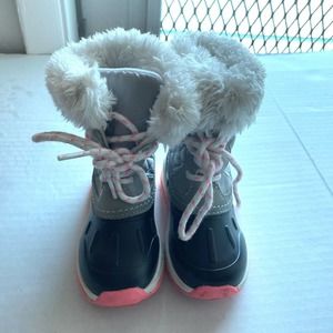 Winter Special Carter's Snow Boots Girls , Size-7 Excellent Condition